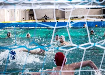 Харьковские ватерполисты одержали победу на чемпионате Украины