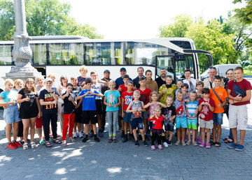 27 дітей з Куп’янської громади вирушили на відпочинок до Польщі