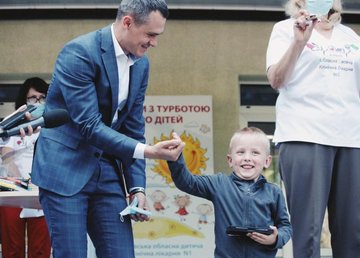 31 ребенок из Харьковской области получил слуховые аппараты