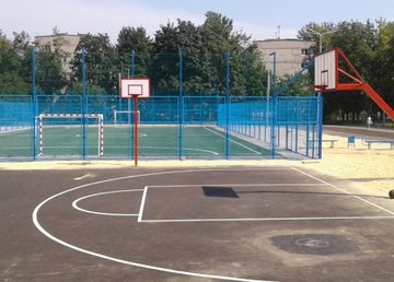 В Немышлянском районе откроют новый школьный стадион В Немышлянском районе откроют новый школьный стадион