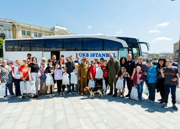 55 детей с родителями Харьковщины на 3 месяца отправились в Стамбул на реабилитацию 55 детей с родителями Харьковщины на 3 месяца отправились в Стамбул на реабилитацию