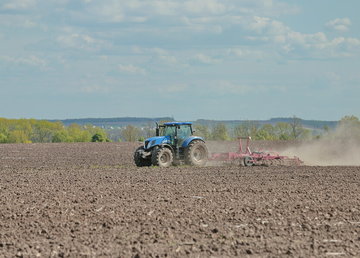 Аграрії Харківщини засіяли майже 410 тисяч гектарів полів