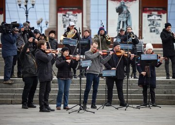 Акция «Свободное небо/Free Sky» в поддержку призыва народа и Президента Украины к мировым лидерам относительно закрытия неба Акция «Свободное небо/Free Sky» в поддержку призыва народа и Президента Украины к мировым лидерам относительно закрытия неба