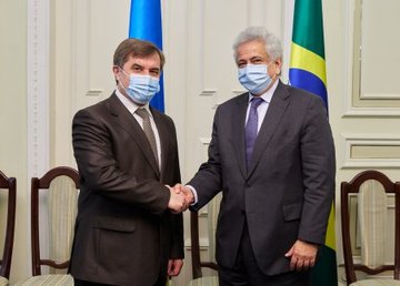 Александр Новак встретился с послом Бразилии