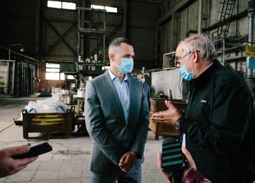 Алексей Кучер посетил НИИ огнеупоров им. А.С. Бережного Алексей Кучер посетил НИИ огнеупоров им. А.С. Бережного