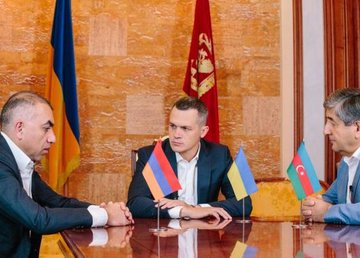 Алексей Кучер встретился с Мурадом Омаровым и Арменом Асланяном Алексей Кучер встретился с Мурадом Омаровым и Арменом Асланяном