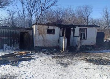 Боровской район: во время ликвидации пожара в летней кухне спасатели обнаружили погибшего хозяина Боровской район: во время ликвидации пожара в летней кухне спасатели обнаружили погибшего хозяина