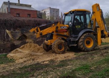 Бригады «Теплосетей» продолжают ремонт объектов по всему городу