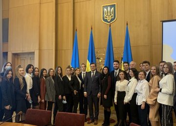 Будущие дипломаты из Харькова посетили Министерство иностранных дел