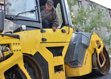 На Большой Даниловке ремонтируют главную магистраль 