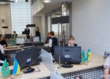 Центры предоставления админуслуг начали принимать граждан 