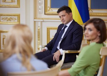 «А что – плохо, что мы дали людям возможность распоряжаться землей?». Президент