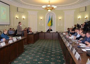 В Харькове закрывают ночные клубы и вводят особый режим работы в ряде учреждений В Харькове закрывают ночные клубы и вводят особый режим работы в ряде учреждений