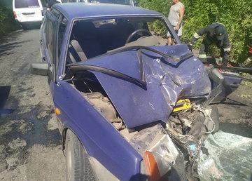 Дергачевский район: спасатели деблокировали из покореженного в результате ДТП автомобиля пострадавшего водителя Дергачевский район: спасатели деблокировали из покореженного в результате ДТП автомобиля пострадавшего водителя