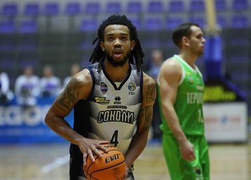 Дэвис вошел в символическую сборную первой части сезона Суперлиги