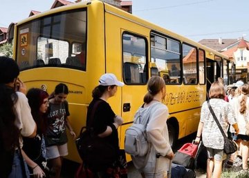 Діти з Харківщини вирушили на відпочинок до Угорщини