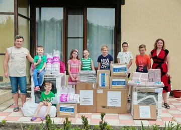 Дитячі будинки сімейного типу Харківщини отримують допомогу від Фундації Олени Зеленської