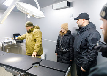 Для військових медиків придбали два мобільні госпіталі