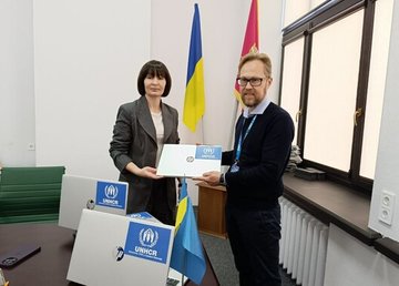 До інституцій соціального захисту населення Харківщини передали 100 ноутбуків