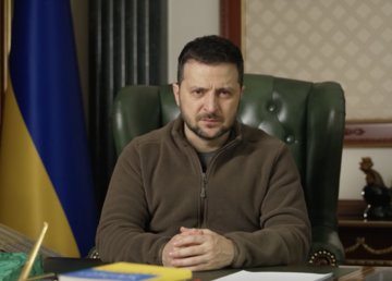 Дякую всім, хто попри постійні російські обстріли робить усе, щоб українці могли жити нормально – Президент