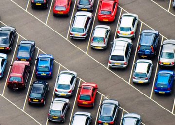 В Харькове парковщики больше не будут принимать плату за парковку