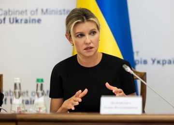 Елена Зеленская приняла участие в совещании по вопросам противодействия домашнему насилию Елена Зеленская приняла участие в совещании по вопросам противодействия домашнему насилию