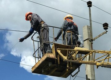 Энергетики в очередной раз вернули свет после обстрелов на Харьковщине