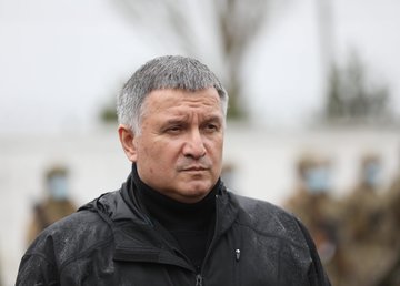 Эскалация у наших границ - самая большая с 2015 года, но украинские военные готовы дать достойный отпор российскому бешеном псу - Арсен Аваков  Эскалация у наших границ - самая большая с 2015 года, но украинские военные готовы дать достойный отпор российскому бешеном псу - Арсен Аваков