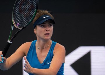 Фиаско на старте. Свитолина проиграла первый матч сезона Фиаско на старте. Свитолина проиграла первый матч сезона