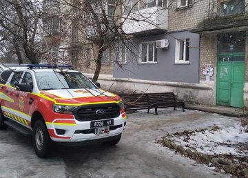 г. Купянск: спасатели оказали помощь в открытии дверей квартиры, в которой находилась больная пожилая женщина г. Купянск: спасатели оказали помощь в открытии дверей квартиры, в которой находилась больная пожилая женщина