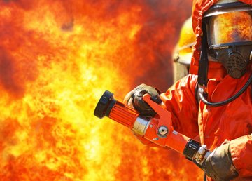 г. Лозовая: в результате пожара погиб малолетний ребенок, еще двух женщин пожарным удалось спасти г. Лозовая: в результате пожара погиб малолетний ребенок, еще двух женщин пожарным удалось спасти