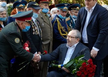 Геннадий Кернес: Спасибо вам, герои, за ваш подвиг, за наш город! Геннадий Кернес: Спасибо вам, герои, за ваш подвиг, за наш город!