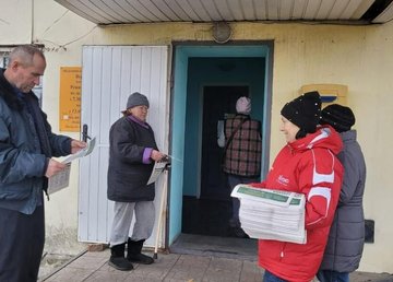 «Харківщина – це України»: деокуповані громади отримали перший випуск спеціального інформаційного видання