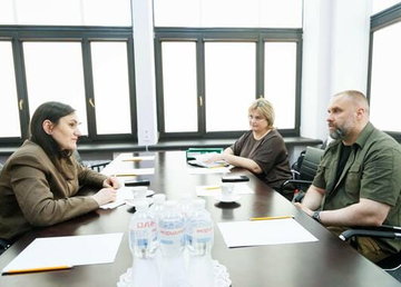Харківщину з робочим візитом відвідала тимчасово виконуюча обов’язки Міністерки культури і стратегічних комунікацій України Харківщину з робочим візитом відвідала тимчасово виконуюча обов’язки Міністерки культури і стратегічних комунікацій України