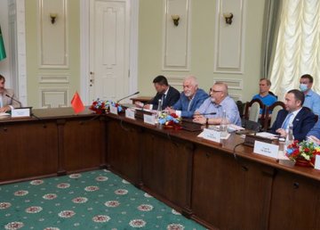 Харьков делится опытом работы с Китаем  Харьков делится опытом работы с Китаем