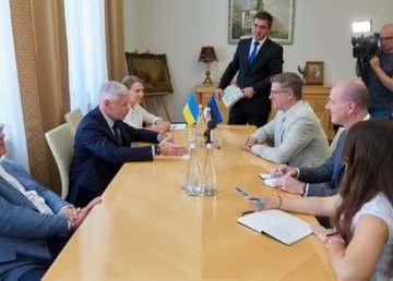 Харьков и Эстония намерены вместе развивать науку и технологии Харьков и Эстония намерены вместе развивать науку и технологии