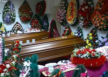 Харьковчан предостерегают от мошенников, предоставляющих ритуальные услуги Харьковчан предостерегают от мошенников, предоставляющих ритуальные услуги