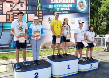 Харьковчане - победители и призеры чемпионата Украины по стрельбе из лука среди юниоров Харьковчане - победители и призеры чемпионата Украины по стрельбе из лука среди юниоров