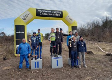 Харьковчане - победители и призеры ЧУ по велокроссу