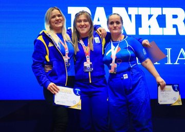 Харьковчане победно стартовали на ЧМ по панкратиону