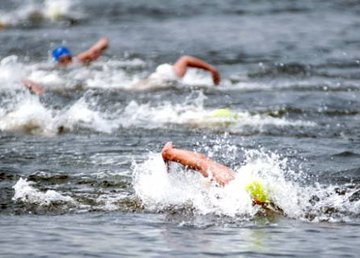Харьковчане стали чемпионами Украины по плаванию на открытой воде