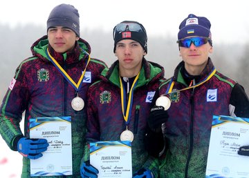 Харьковчане завоевали медали юниорского чемпионата Украины по биатлону Харьковчане завоевали медали юниорского чемпионата Украины по биатлону