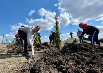 Харьковщина присоеденилась к международной акции «Greening of the Planet» Харьковщина присоеденилась к международной акции «Greening of the Planet»