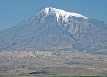 Харьковские альпинисты ко Дню города покорили Арарат 