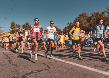 Харьковские бегуны отличились на ЧУ по марафону Харьковские бегуны отличились на ЧУ по марафону