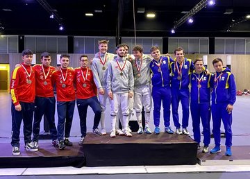 Харьковские фехтовальщики – бронзовые призеры юниорского Кубка мира Харьковские фехтовальщики – бронзовые призеры юниорского Кубка мира