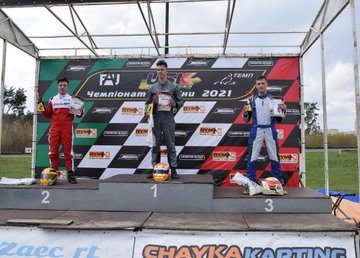 Харьковские картингисты получили абсолютную победу на втором этапе чемпионата Украины Харьковские картингисты получили абсолютную победу на втором этапе чемпионата Украины