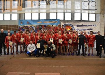 Харьковские самбисты победно выступили на ЧУ