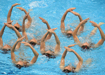 Харьковские синхронистки начали выступление на ЧУ с золотых медалей