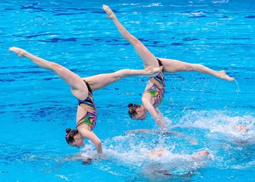 Харьковские синхронистки подтвердили свой звездный статус на ЧУ Харьковские синхронистки подтвердили свой звездный статус на ЧУ